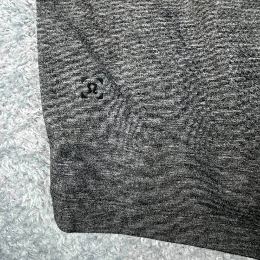 Lululemon Mens Short Sleeve Polo Shirt Heathered Charcoal Grey Activewear Golf - Picture 5 of 8